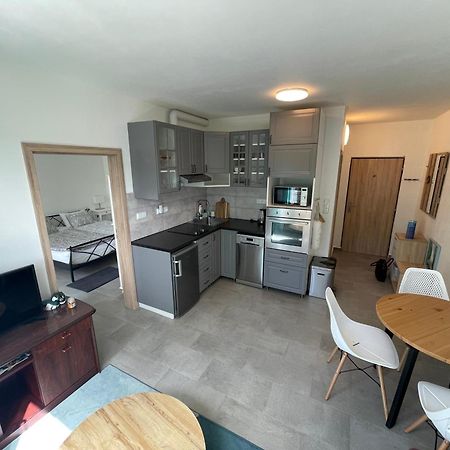 Novy Horsky Apartman V Jizerskych Horach Hejnice Exteriör bild